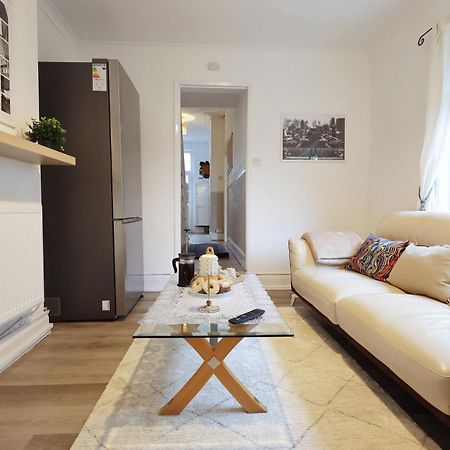 Cardiff City Guesthouse, Central Rooms, Fast Wi-Fi, On-Street Parking Bagian luar foto