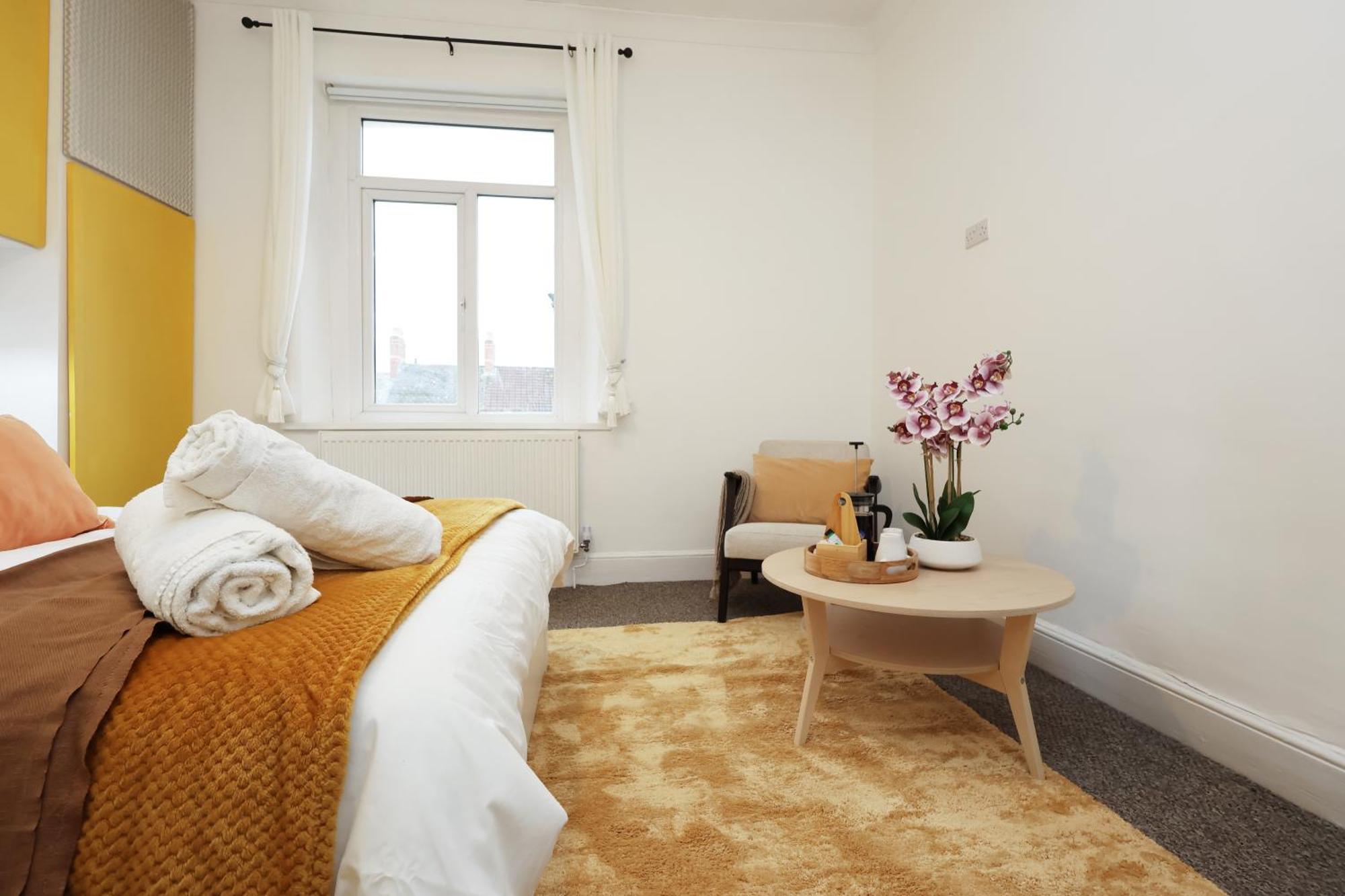 Cardiff City Guesthouse, Central Rooms, Fast Wi-Fi, On-Street Parking Bagian luar foto